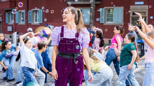 Bild von «Alle anders, alle stark»: SRF Kids fordert Kinder bei «#SayHi» zum Tanzen auf