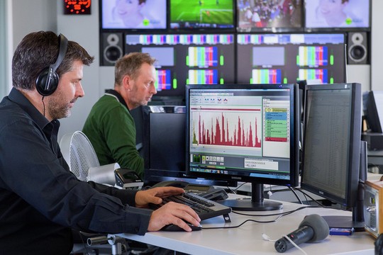 Bild von Programmkommission begleitet trimediale Redaktion