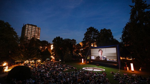 Bild von SRG und SRG Bern Freiburg Wallis sind Partnerinnen des Berner «Kino im Kocher»