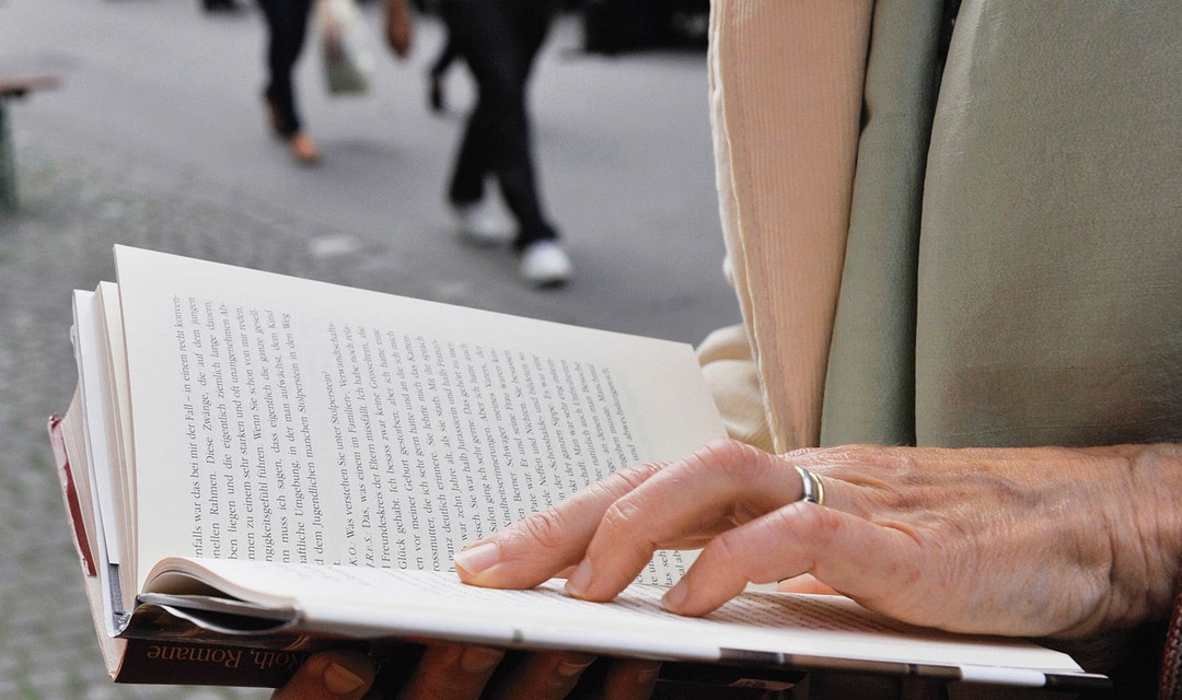 Aufgeschlagenes Buch