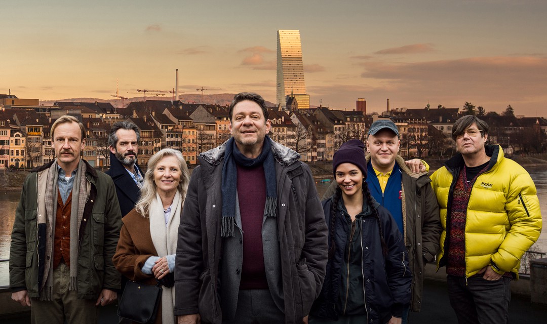 Die Hauptdarsteller (v.l.) Martin Budtzke, Martin Rapold, Esther Gemsch, Roeland Wiesnekker, Meryl Marty, Dardan Sadik und Regisseur Michael Steiner.