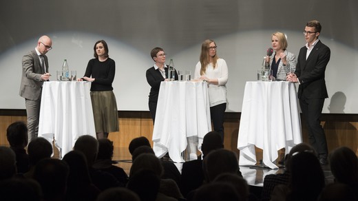 Bild von Abstimmungspodium zur No-Billag-Initiative