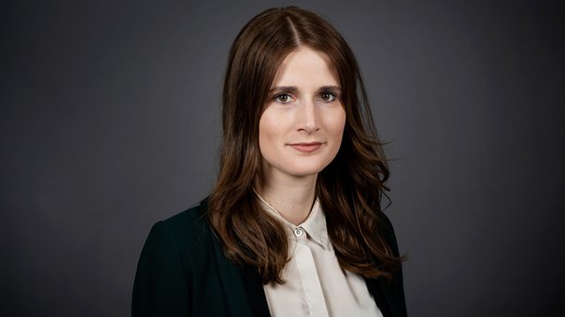 Bild von Bundeshausredaktion: Larissa Rhyn von der «NZZ» neu im Team