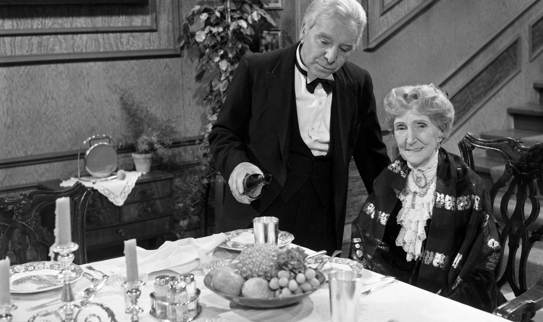 Bild von «Dinner for One»: Die 7 Unterschiede