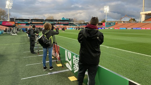 Bild von Mit der SRG-Crew unterwegs an der Fussball-WM in Neuseeland