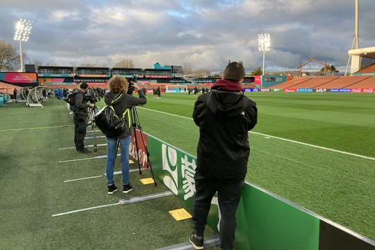 Bild von Mit der SRG-Crew unterwegs an der Fussball-WM in Neuseeland