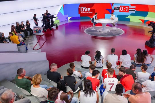 Bild von SRF erreicht mit der Fussball-WM über vier Millionen Menschen im TV