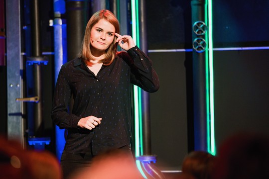 Bild von Hazel Brugger erhält den Salzburger Stier