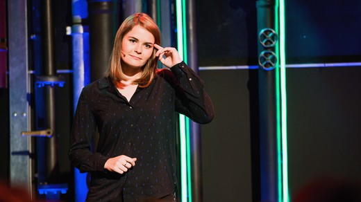 Bild von Hazel Brugger erhält den Salzburger Stier