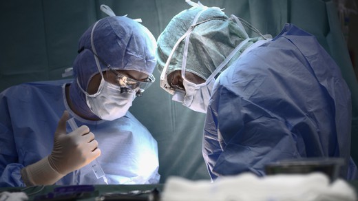 Bild von «DOK»: Wettkampf der Spitäler