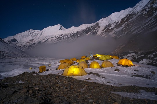 Bild von «SRF DOK»: Expedition Dhaulagiri – Sophie Lavaud und das Abenteuer der 8000er