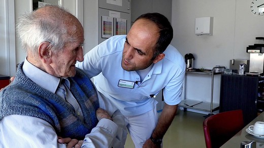 Bild von «DOK»: Auf euch hat hier niemand gewartet – Die Jahre danach