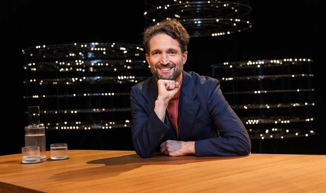 Bild von Michael Räber neuer Moderator der «Sternstunde Philosophie»