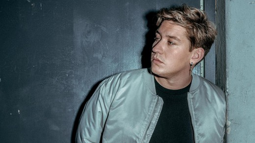 Bild von Marius Bear mit «Boys Do Cry» für die Schweiz am «Eurovision Song Contest» 2022