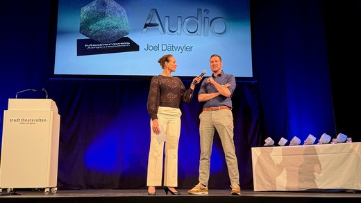 Bild von Aus der Bewunderung wurde journalistisches Interesse