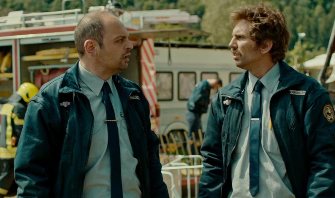 Die Freunde verstehen die Welt nicht mehr: Dragan Vujic als Pirmin, David Constantin als Bax