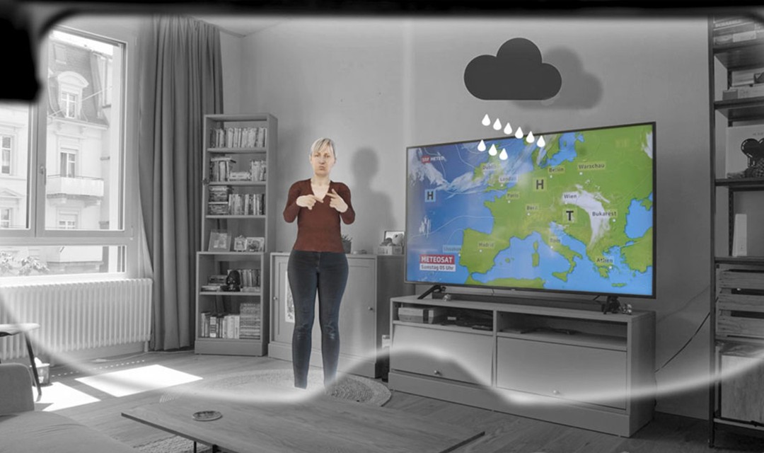 Blick durch eine Smart-Goggle, man sieht Studbe mit TV, daneben automatisierten Avatar, der gebärdet. Darüber ein Wetter-Icon